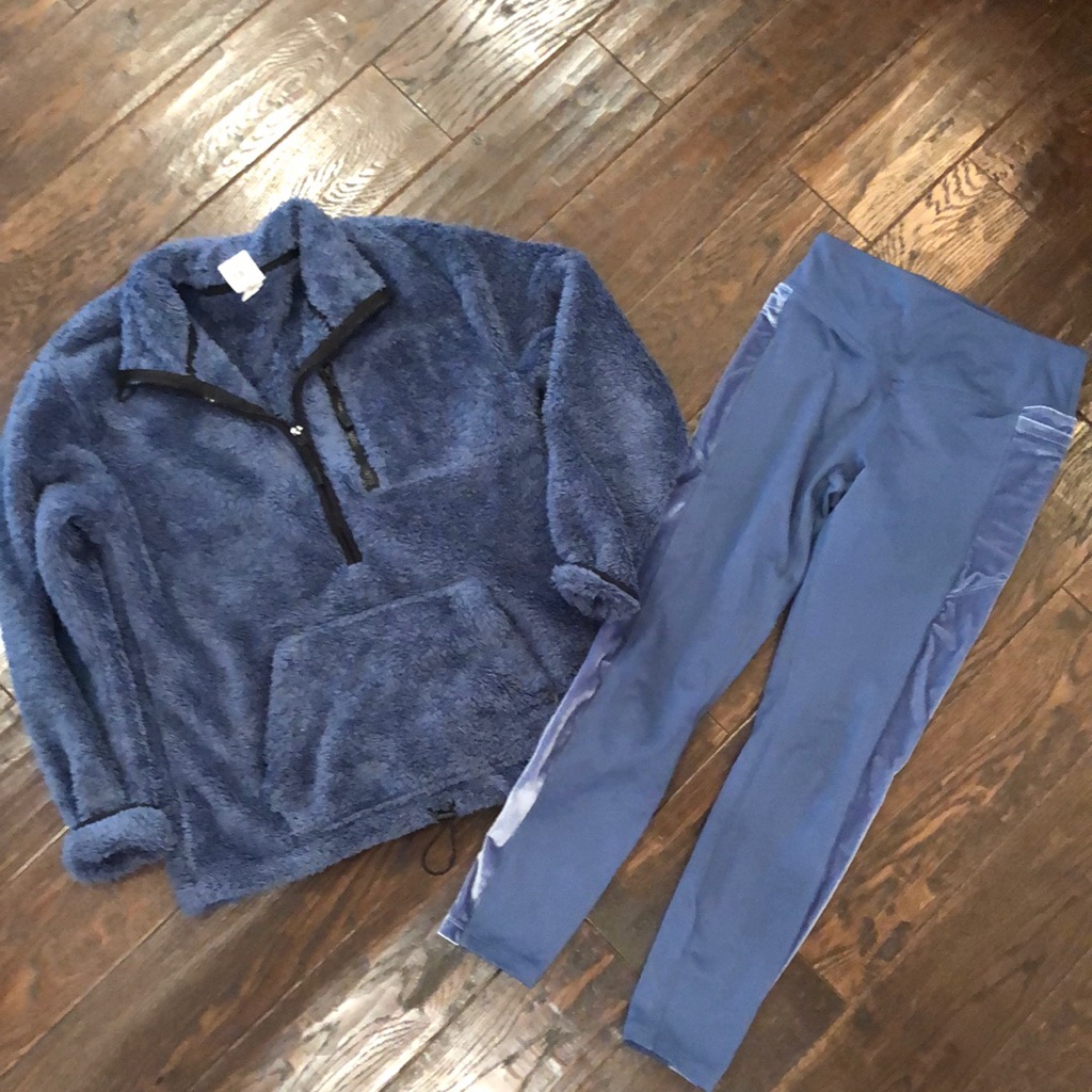 Pink By Victoria Secrets Ice Blue Yoga Set